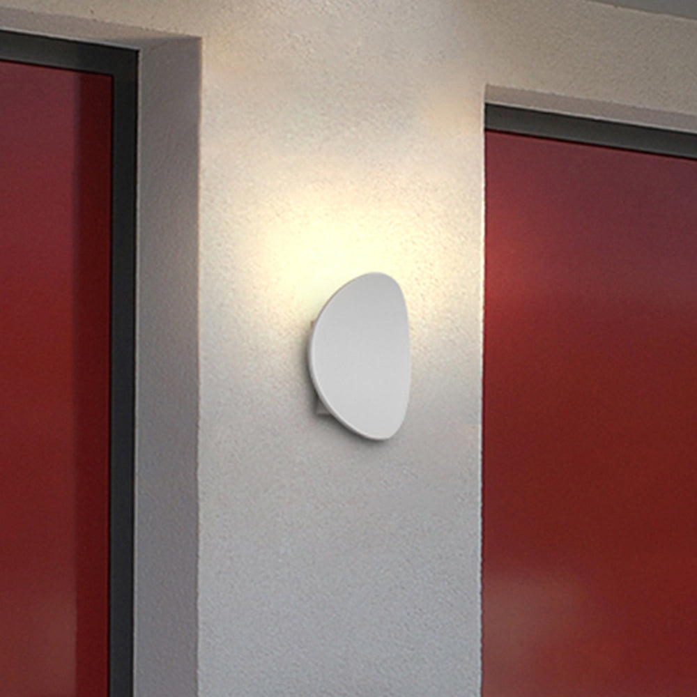 Modern Minimalist Pebble-Shaped Waterproof Outdoor Wall Light