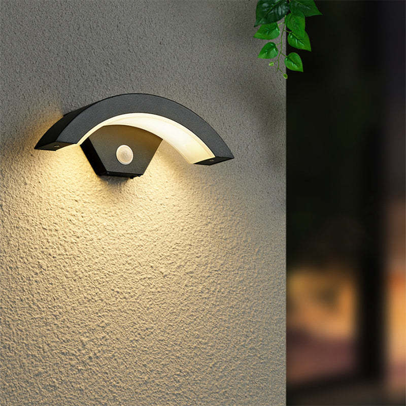 Nordic Arc Metal LED Waterproof Outdoor Wall Light