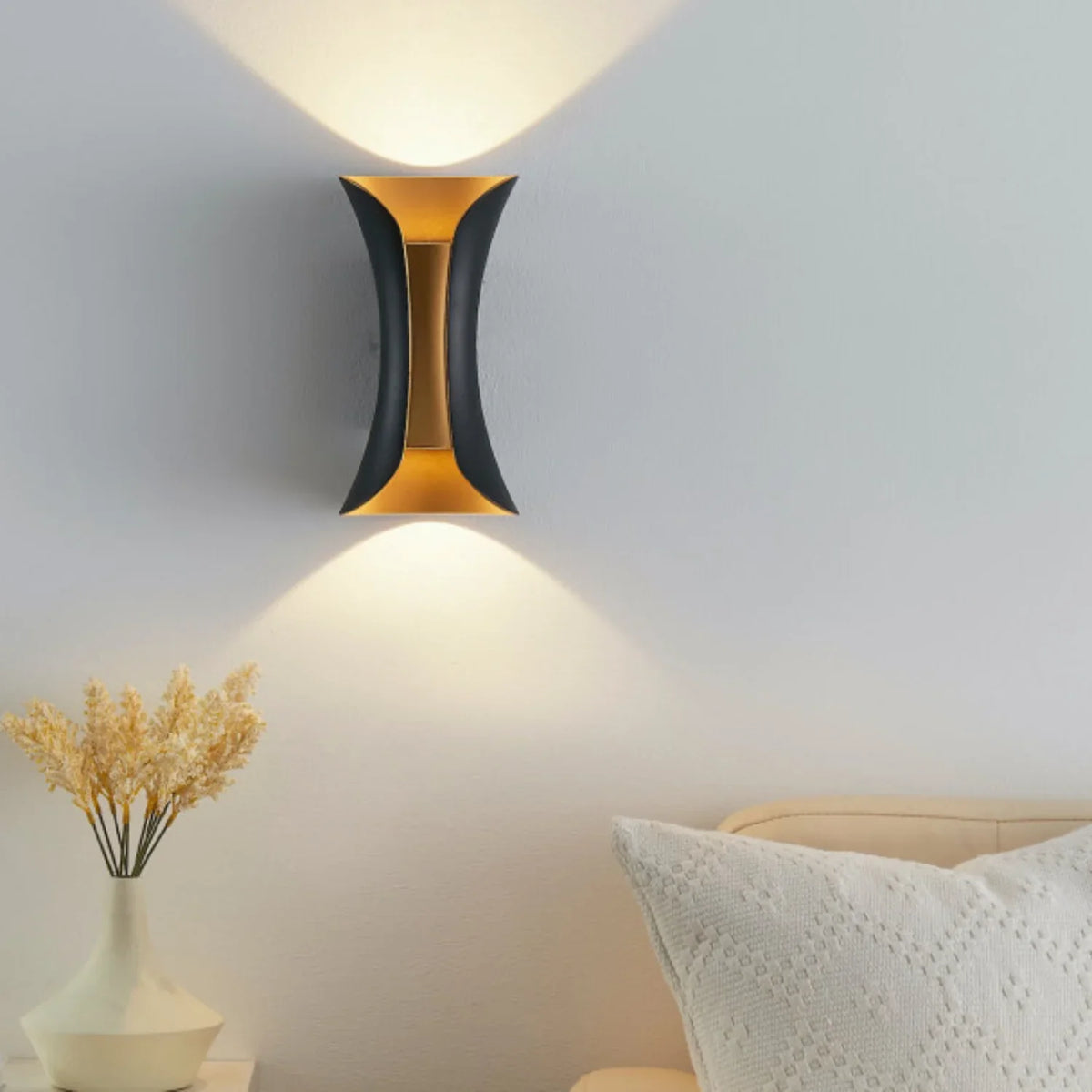 Aluminum Outdoor Night Glow Waterproof Wall Light
