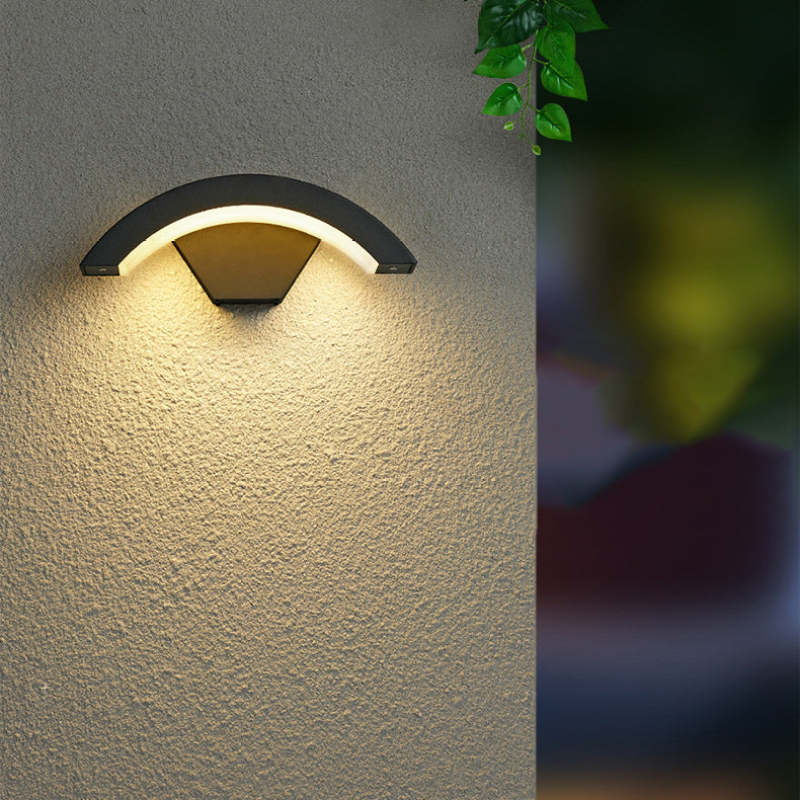 Nordic Arc Metal LED Waterproof Outdoor Wall Light