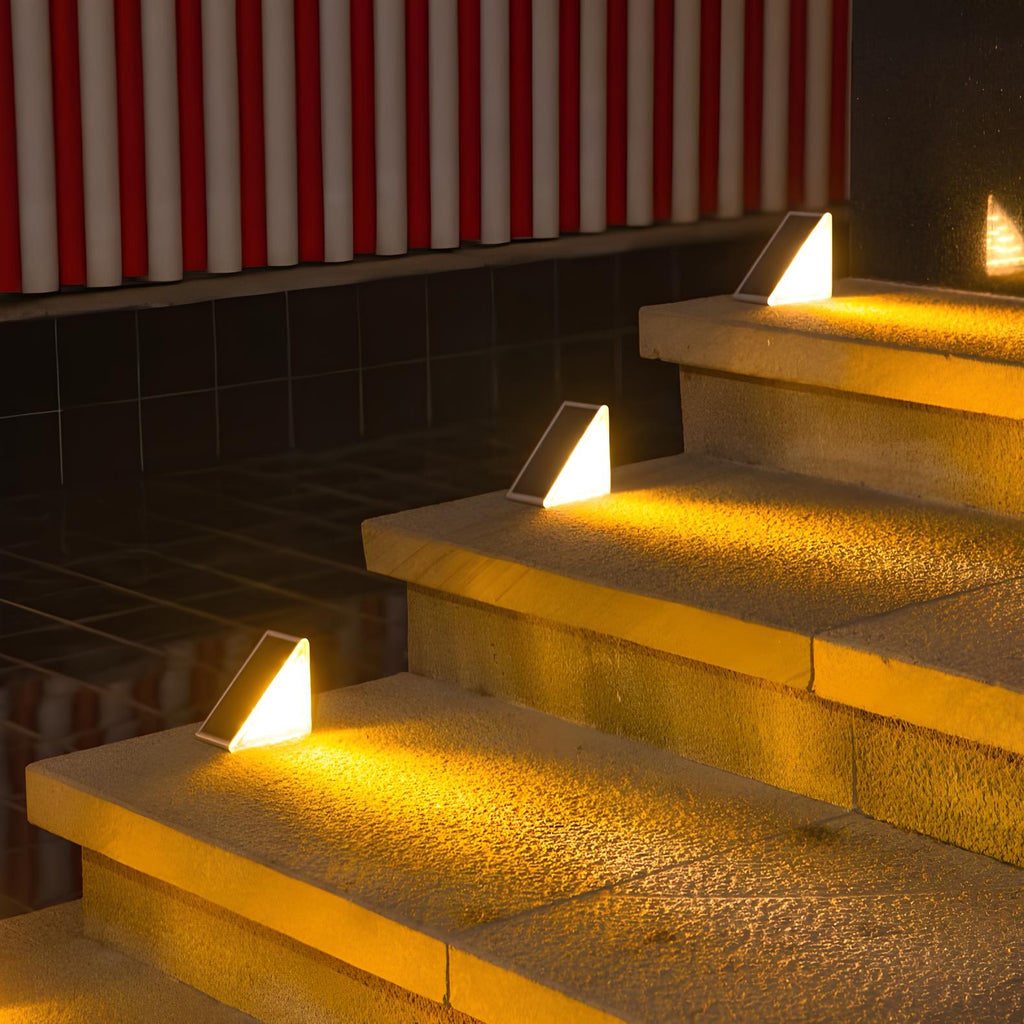 Solar-Powered Stair Lighting - SoluStep