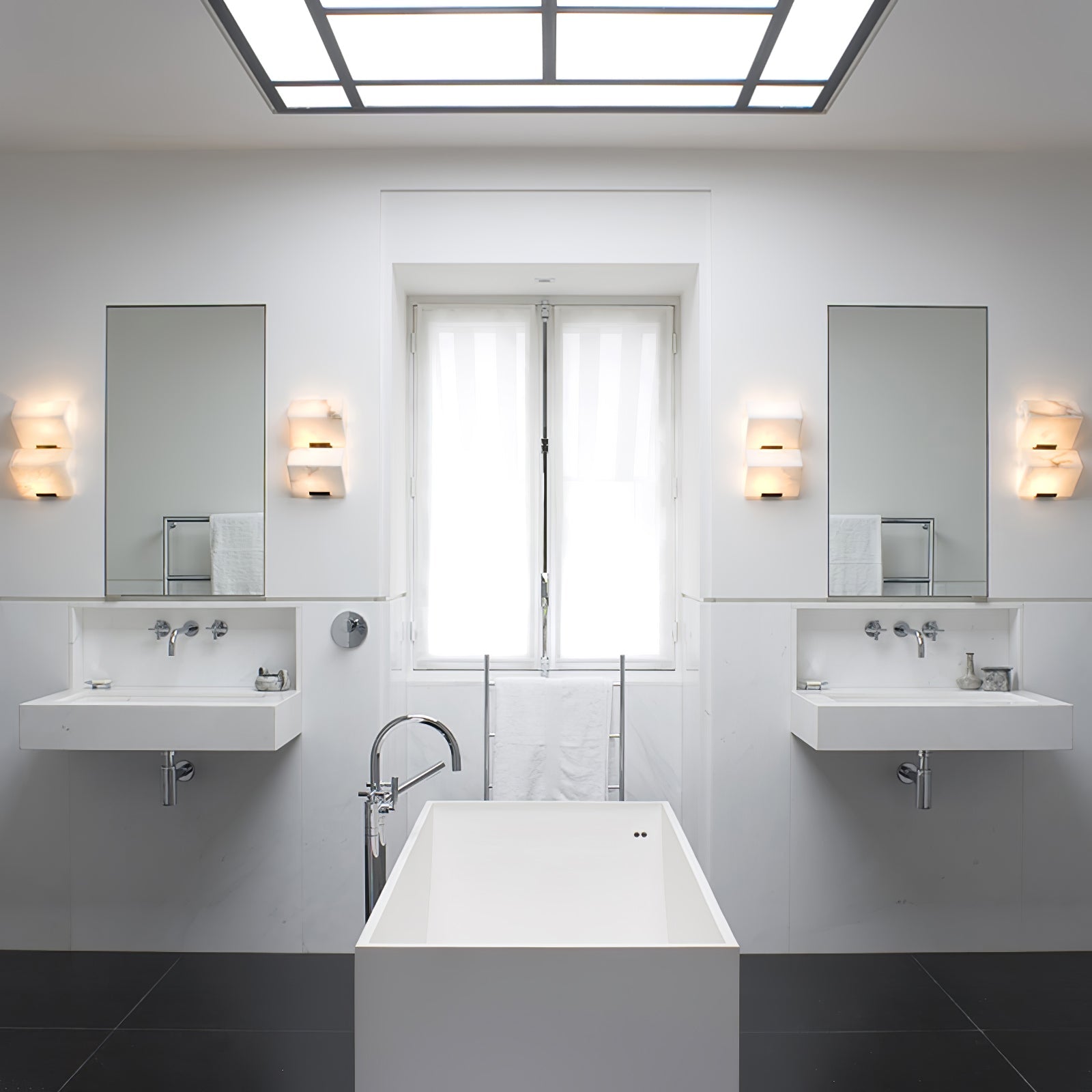 Vimiryra Wall Sconce in Alabaster