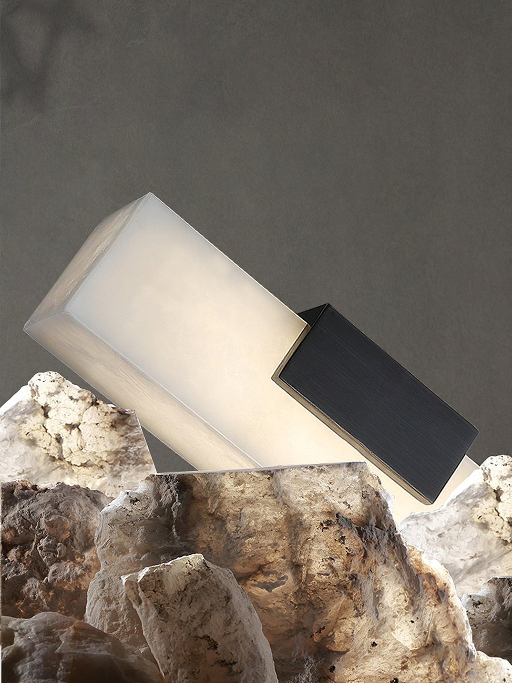 Kaelen Minimalist Alabaster Linear Pendant Light