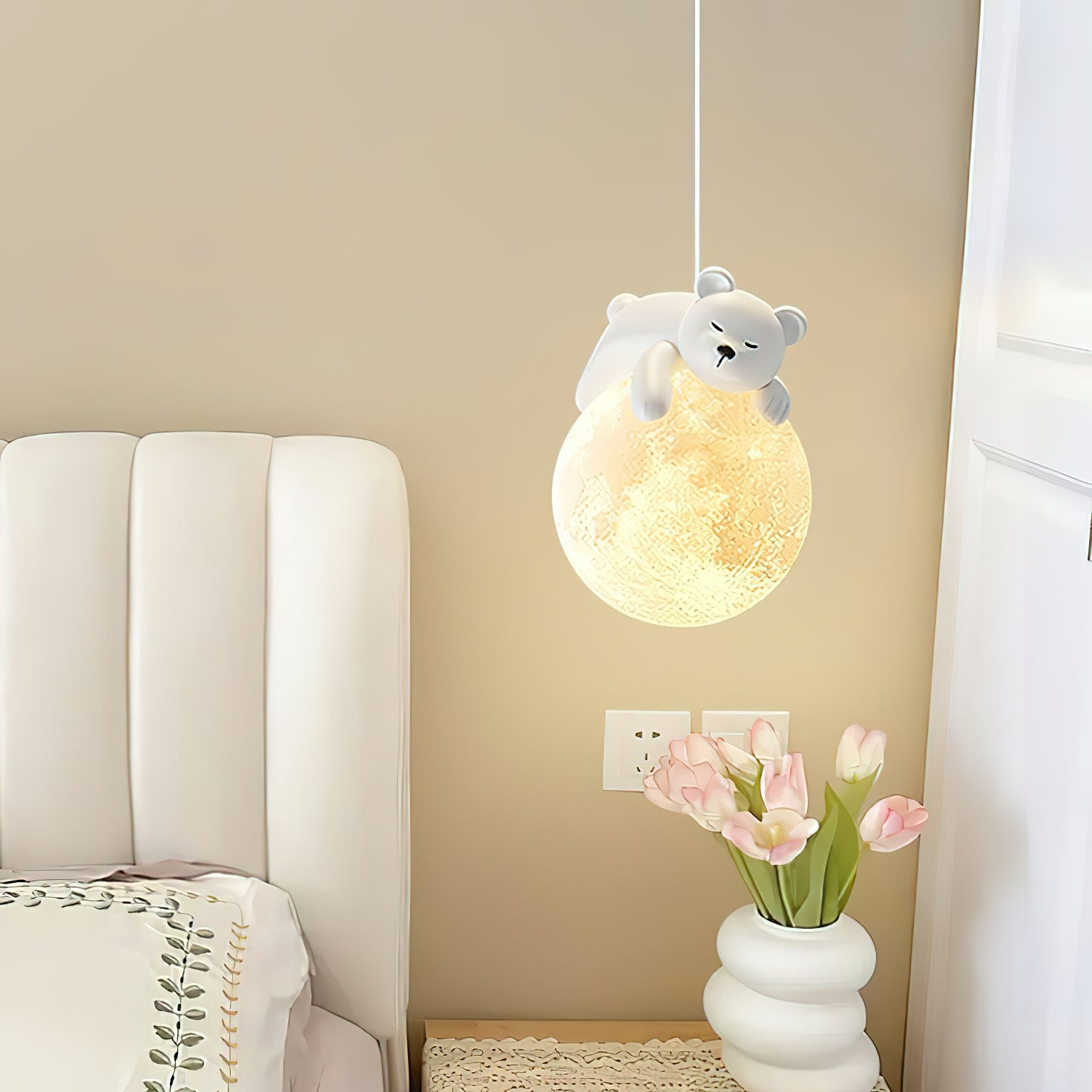 Cream Style Animal Pendant Lamp