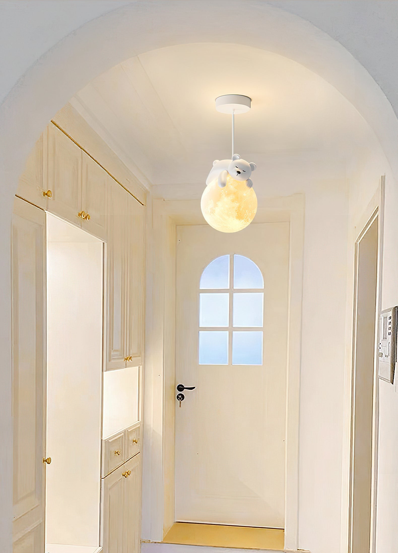Cream Style Animal Pendant Lamp