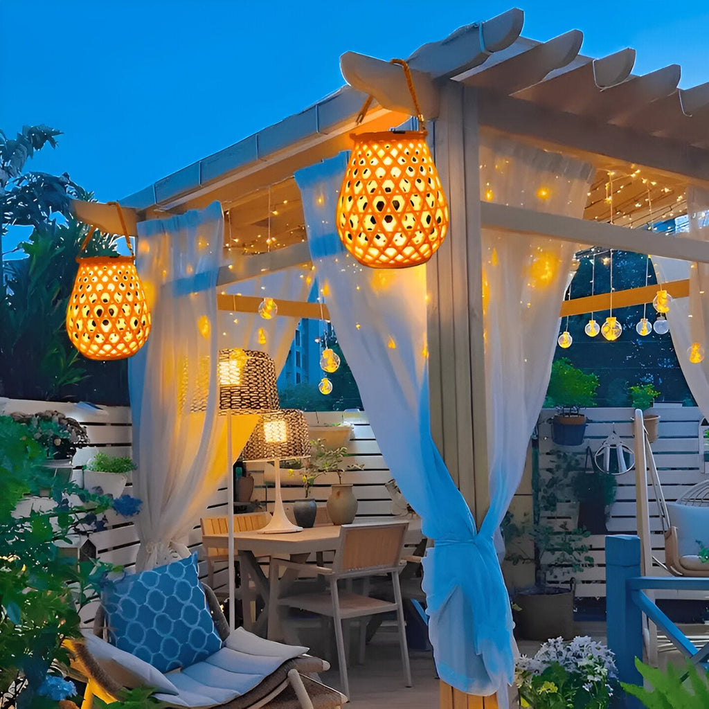 Isavora - Solar Garden Lamp with Woven Bamboo Look