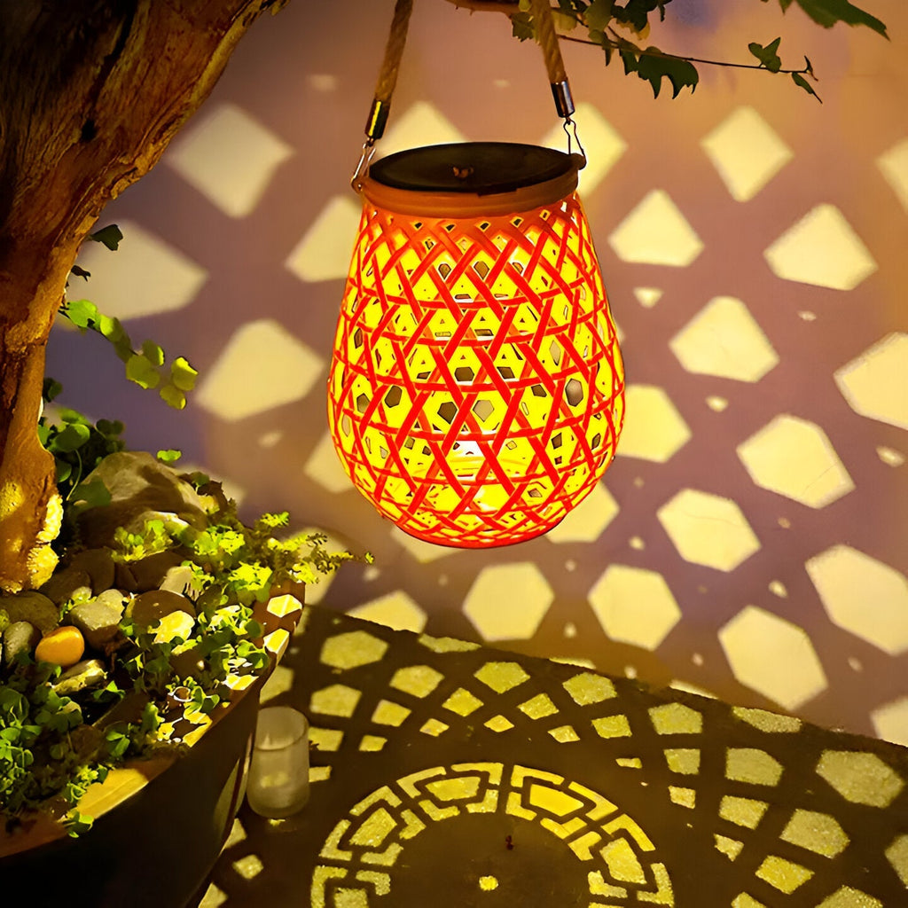 Isavora - Solar Garden Lamp with Woven Bamboo Look