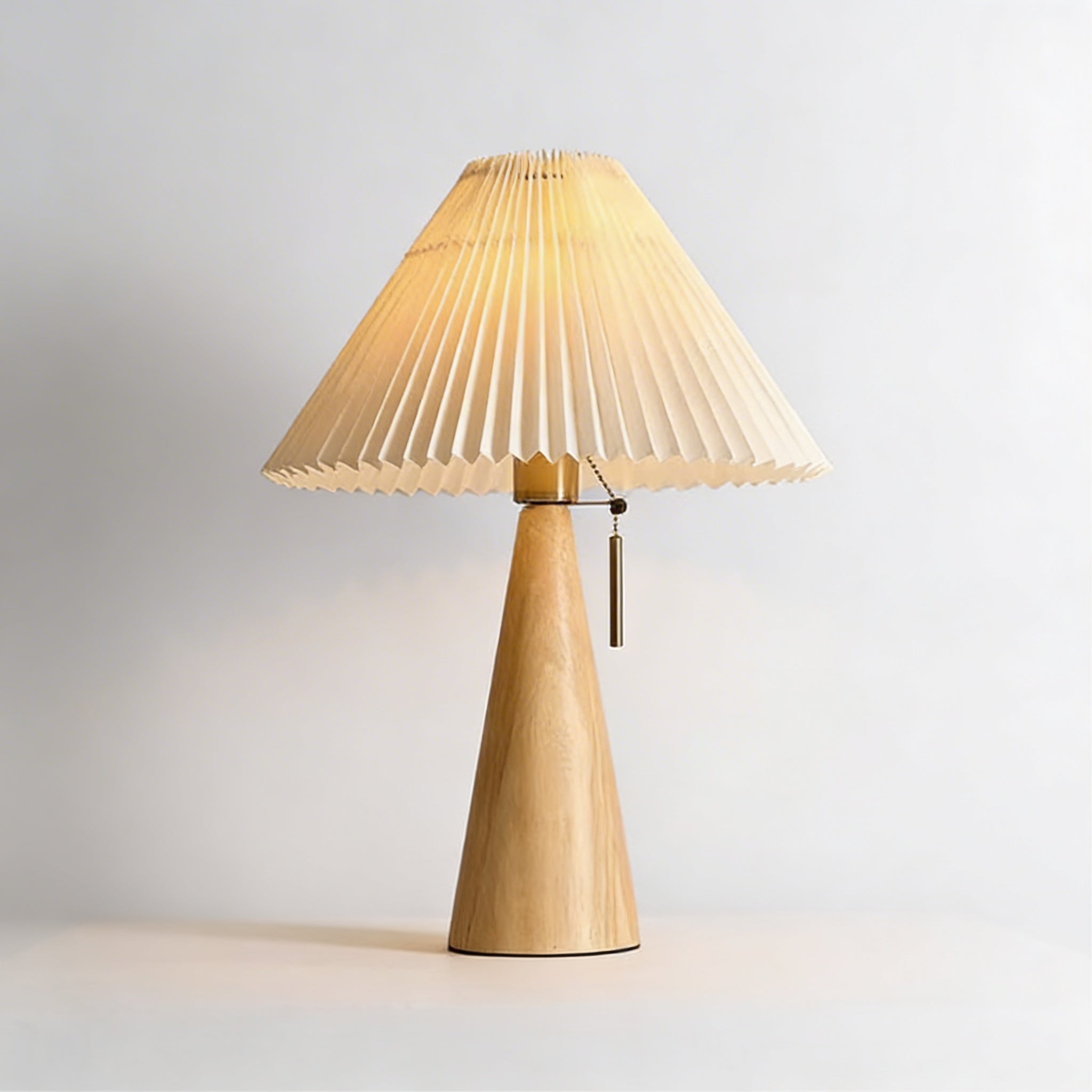 Mary - Retro Wooden Table Lamp