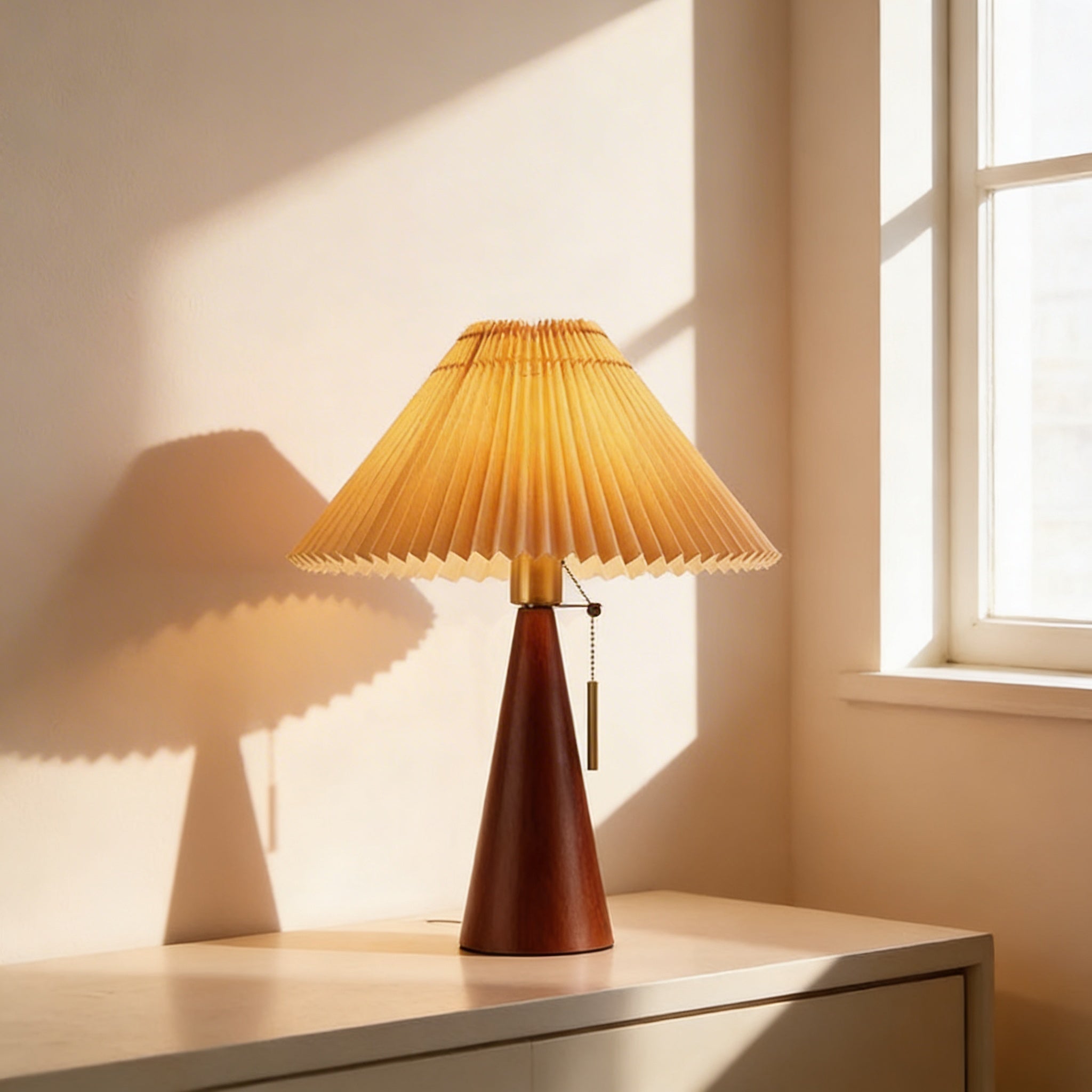 Mary - Retro Wooden Table Lamp