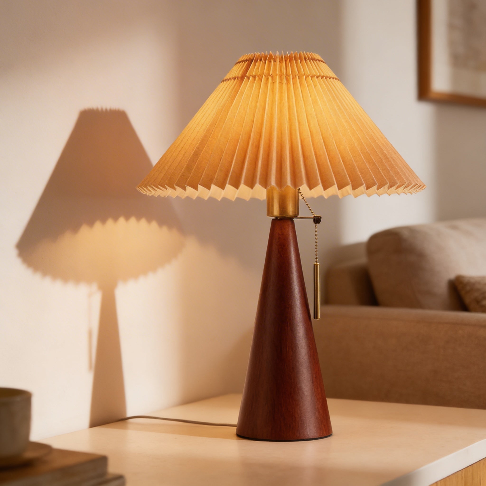 Mary - Retro Wooden Table Lamp