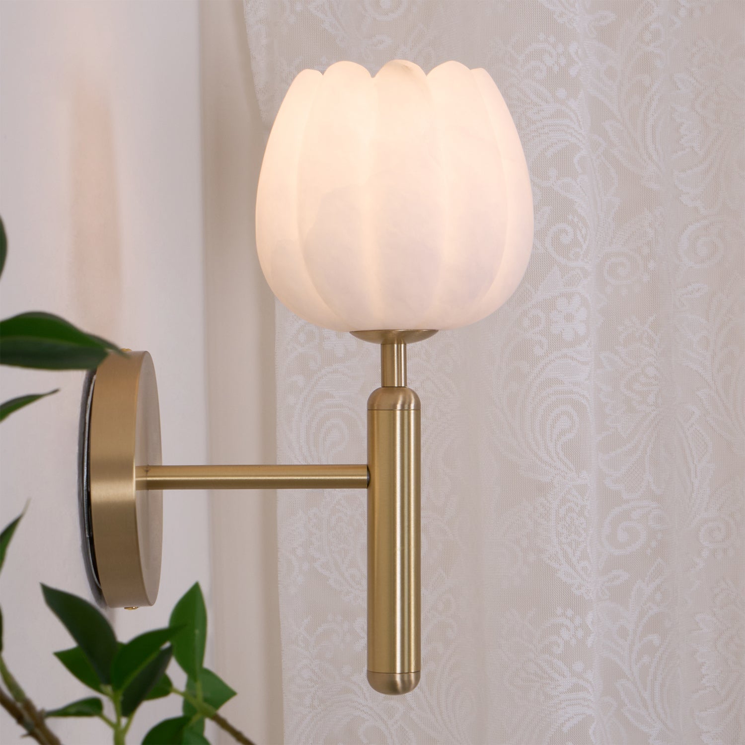 Ralin Wall Sconce Alabaster Flowers
