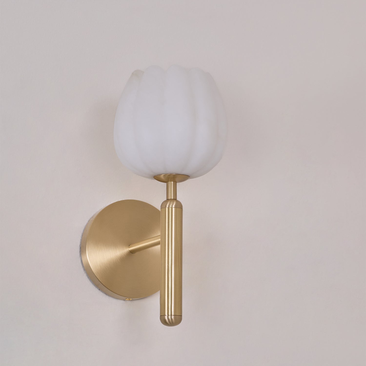 Ralin Wall Sconce Alabaster Flowers