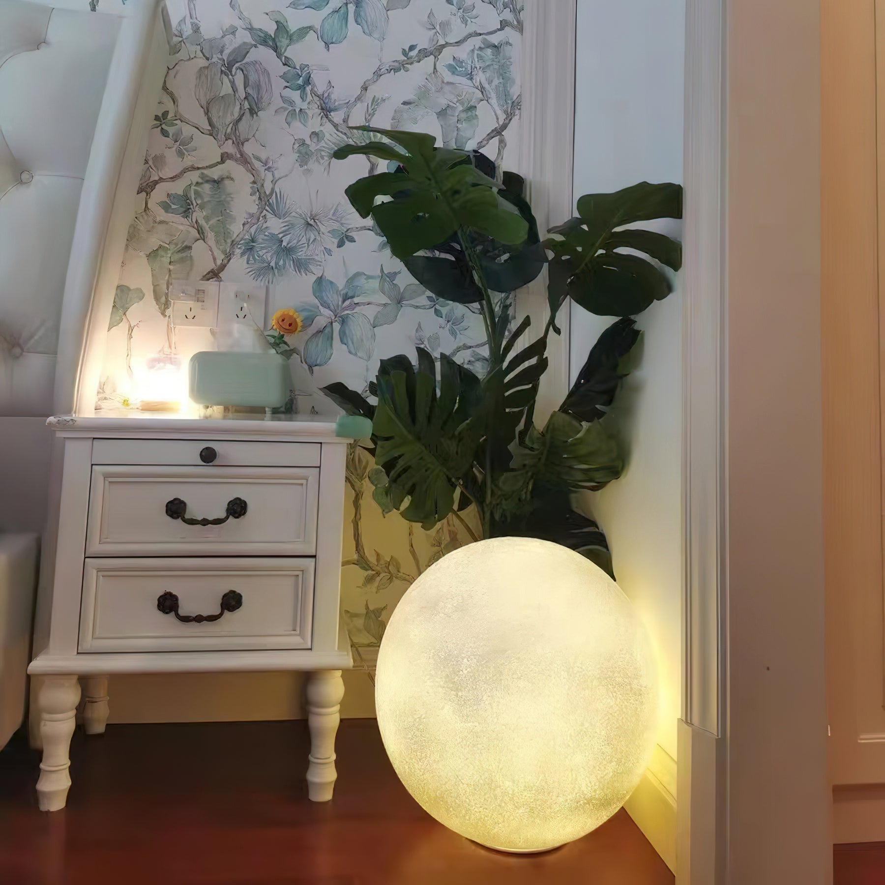 Moon Floor Lamp