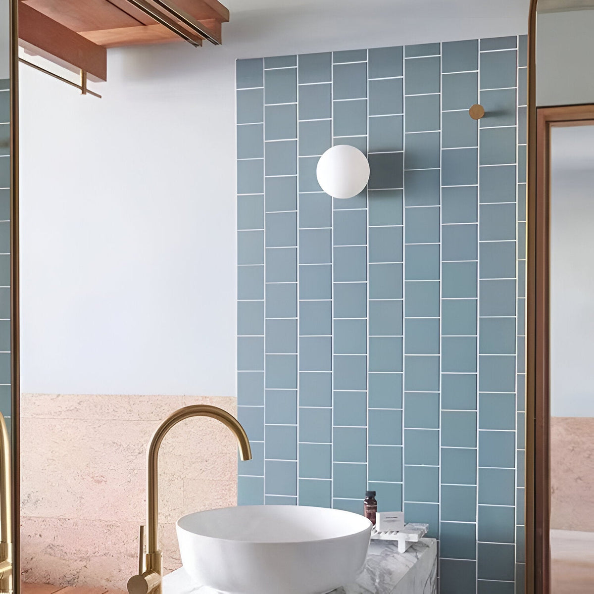 Dioscuri Minimalist Round Glass Wall Light
