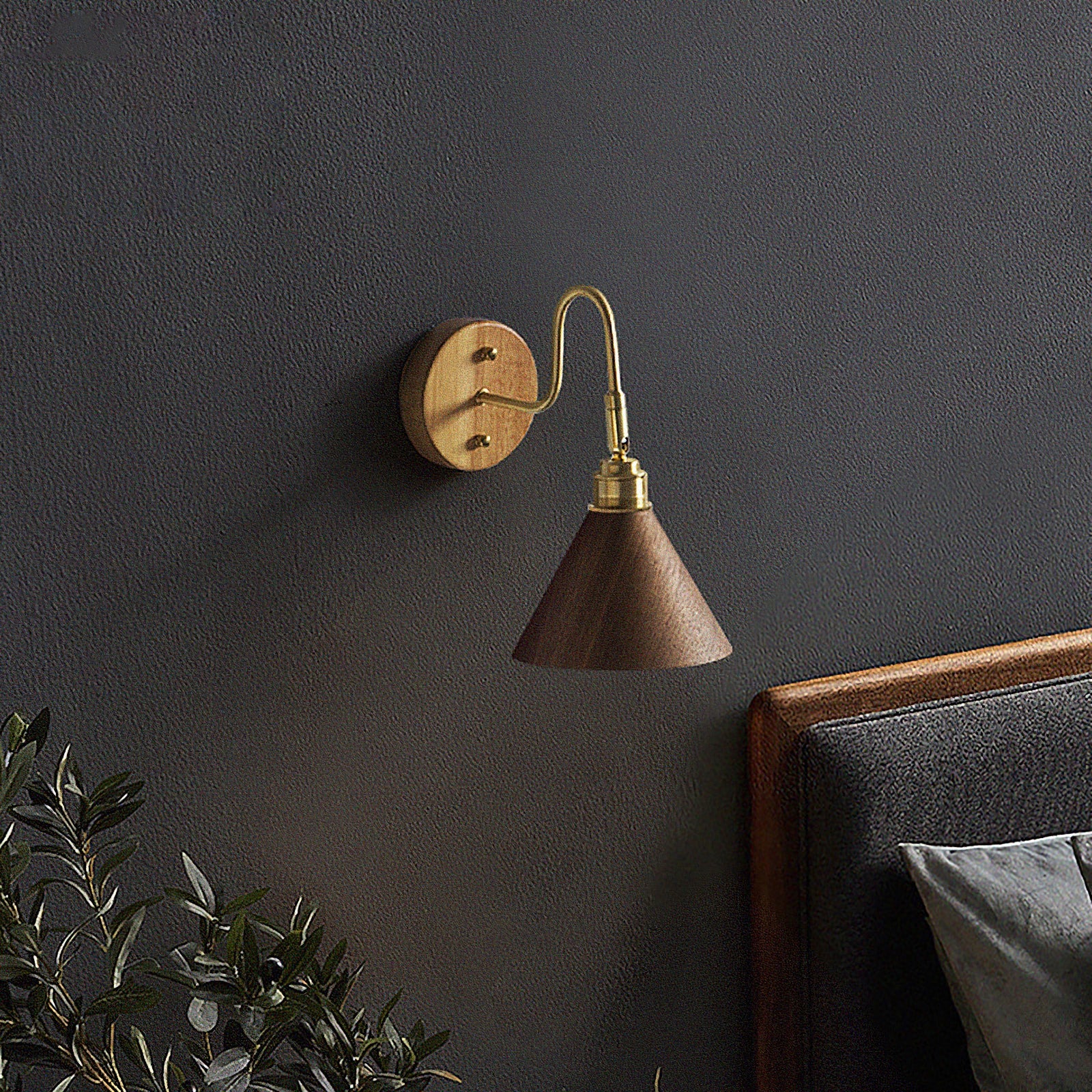 Oberon Wall Lamp