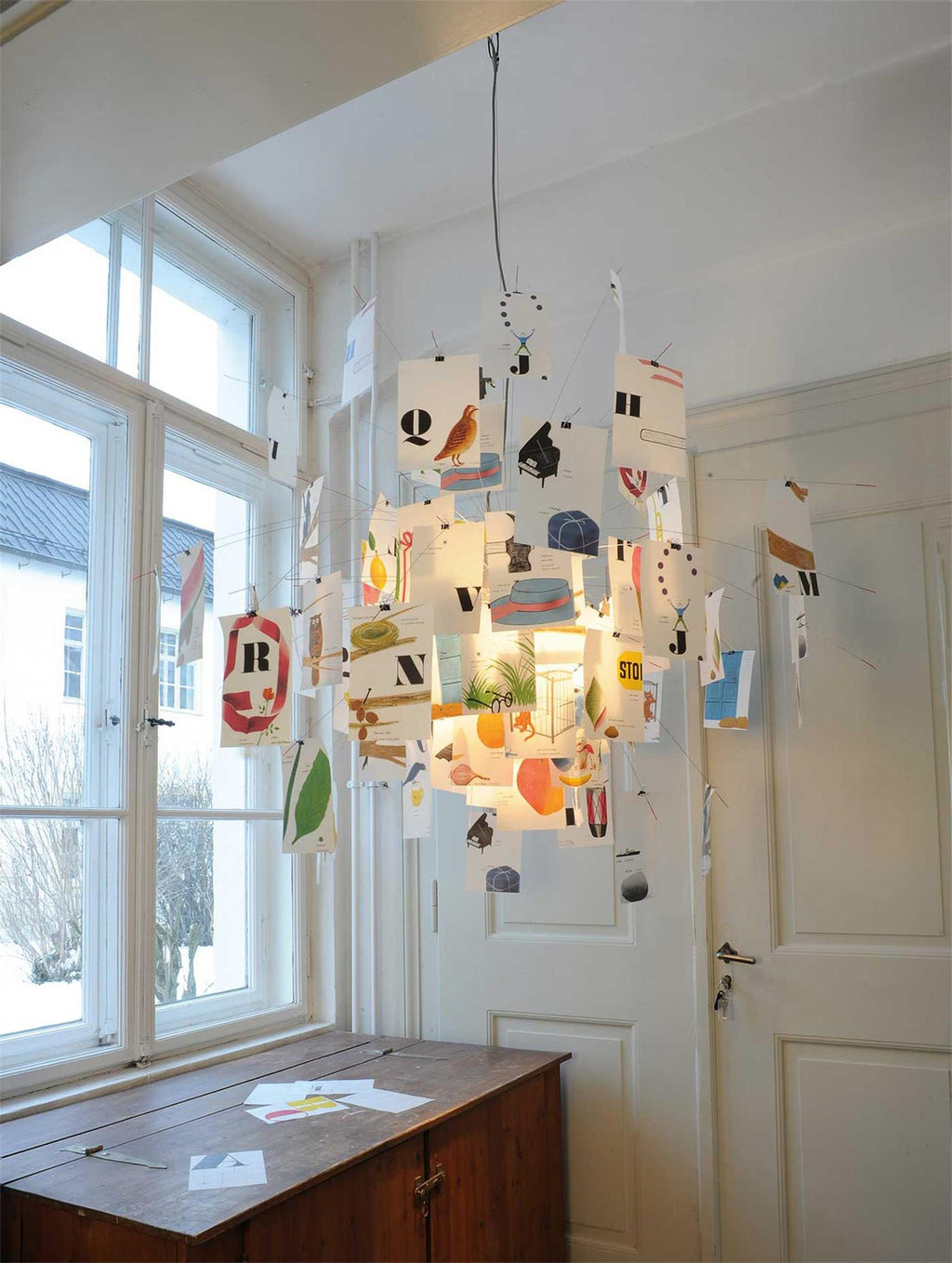 Customizable Creative Paper Chandelier