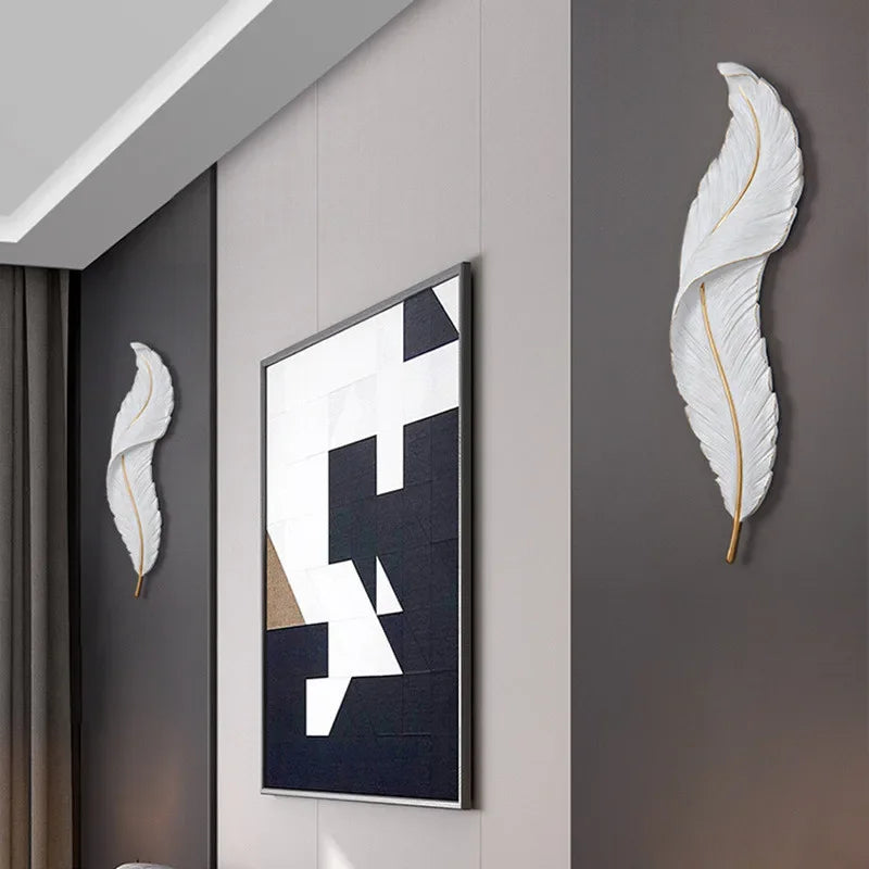 Feather-Shaped Wall Lamp – Subtle Elegance and Ambient Light