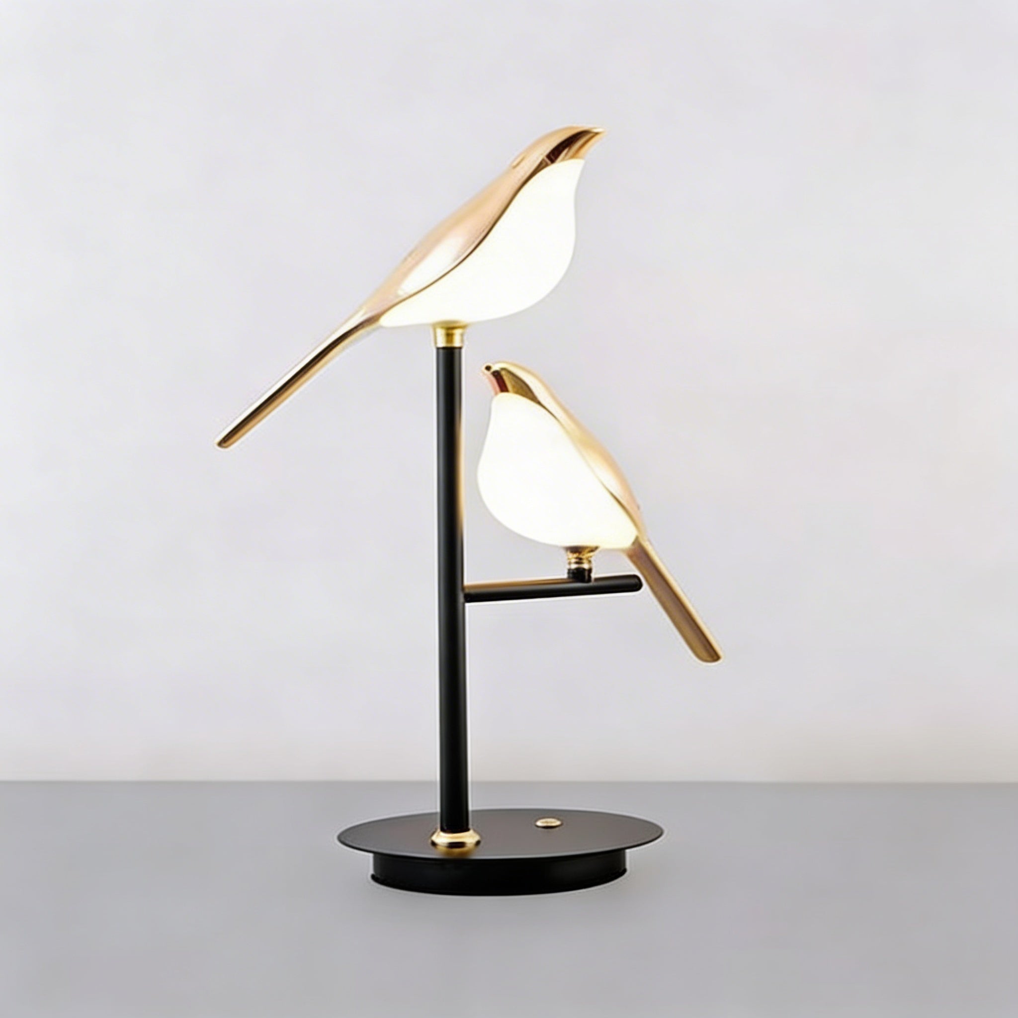 Knoa - LED Table Lamp