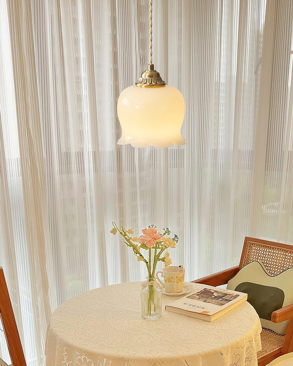 Vintage Brass Petal Glass Pendant Light 1-Light
