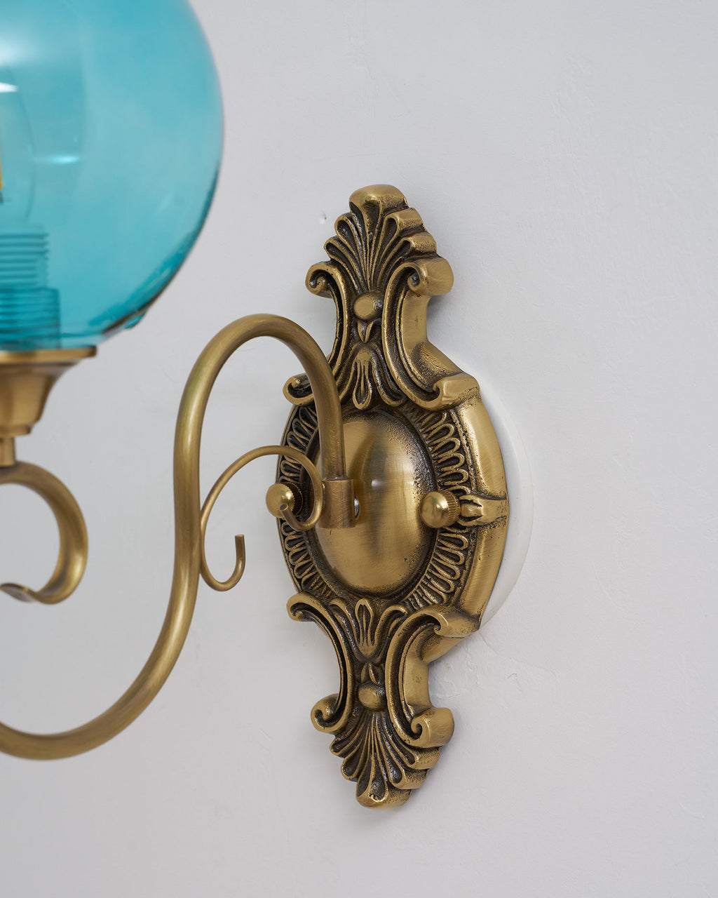 Vintarose Wall Lamp