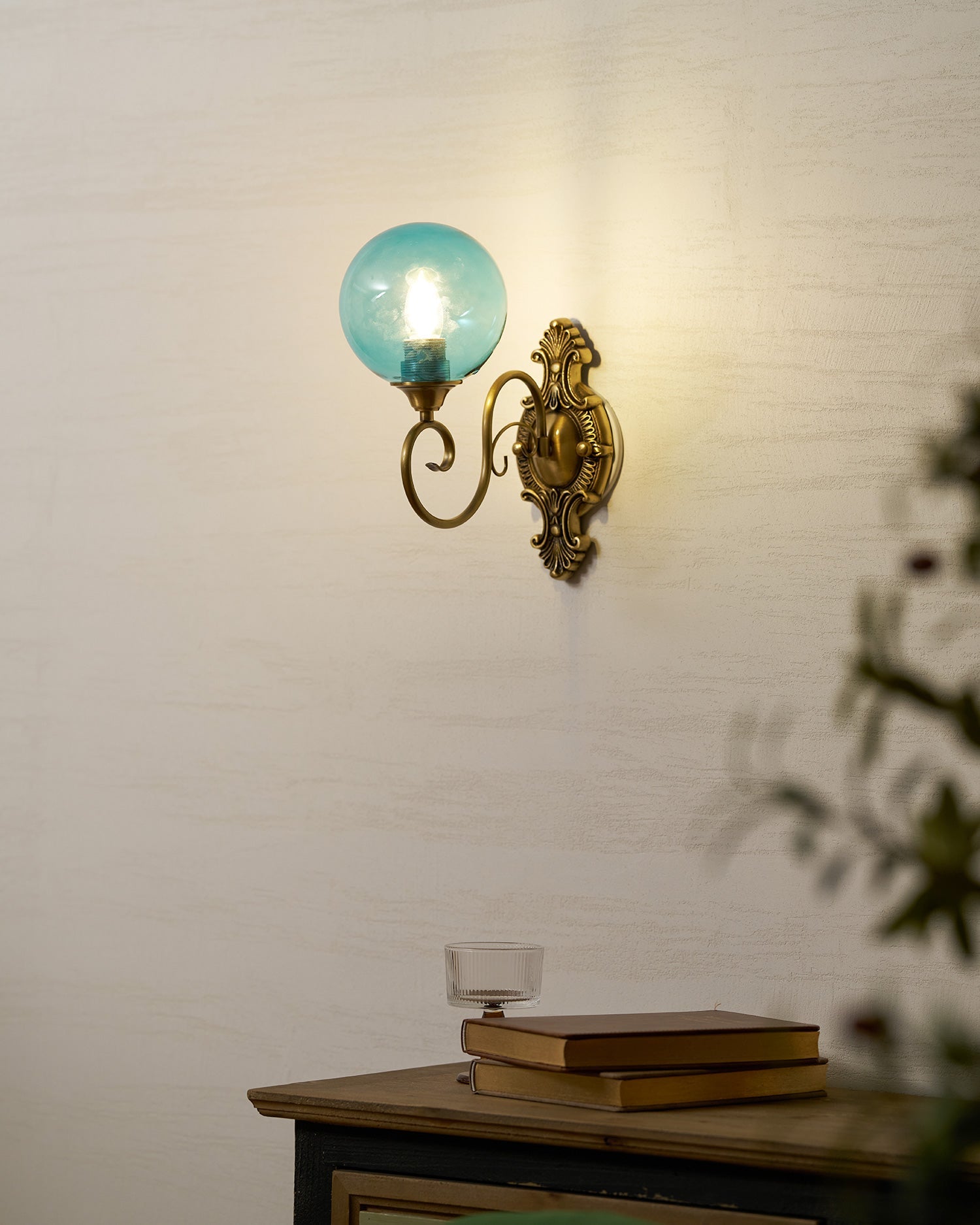 Vintarose Wall Lamp