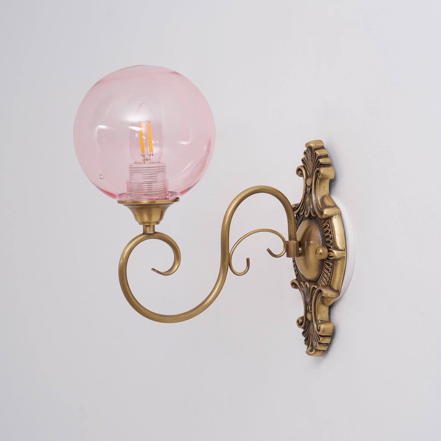 Vintarose Wall Lamp