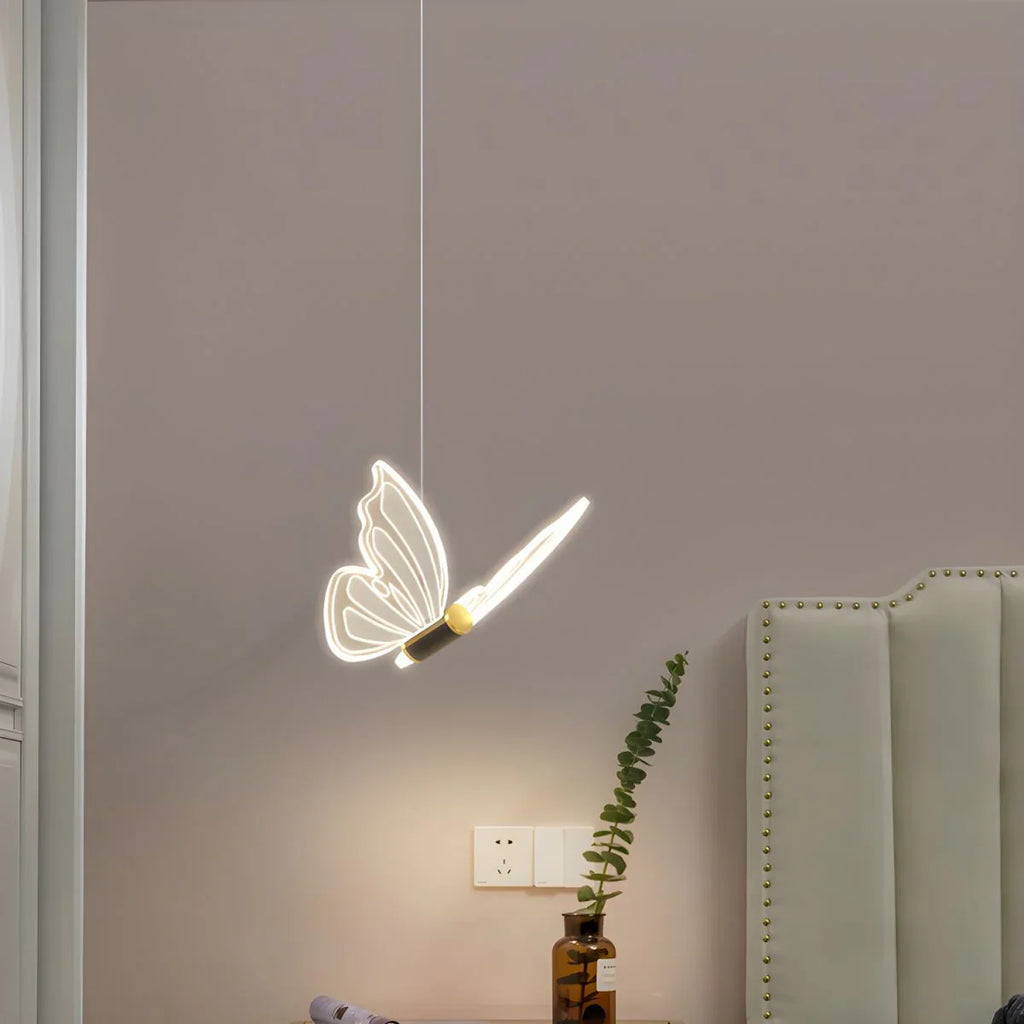 LED Pendant Lamp in the Shape of a Butterfly – Designer Lighting for Bedrooms and Living Rooms