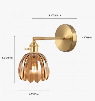 Retro wall lamp in the shape of a tulip flower – wall sconce with glass shade and gold finish